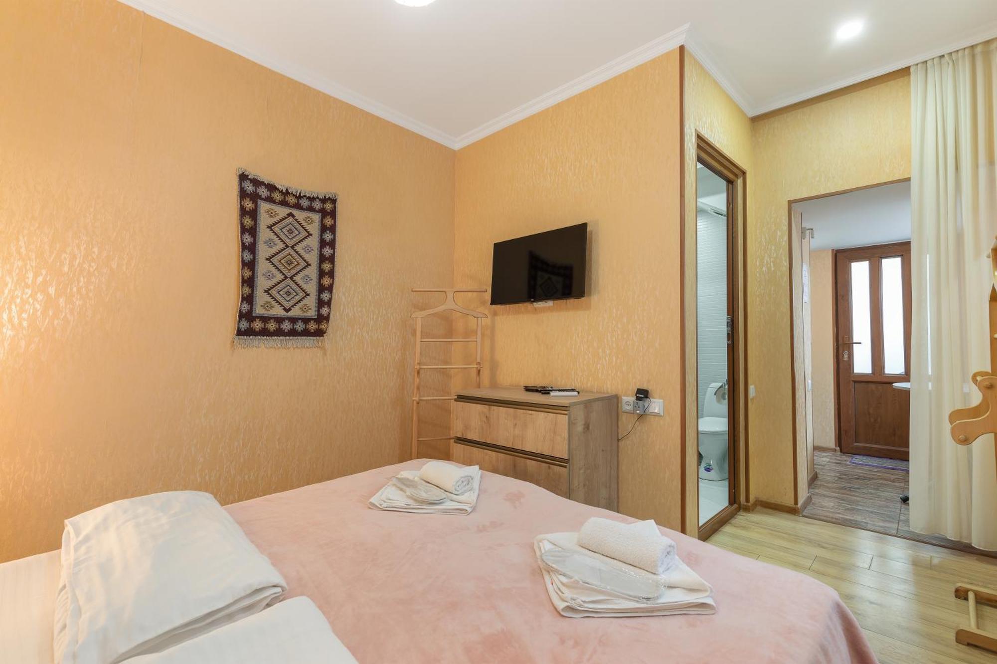 Apartments With Wine Cellar In Old Tbilisi Buitenkant foto