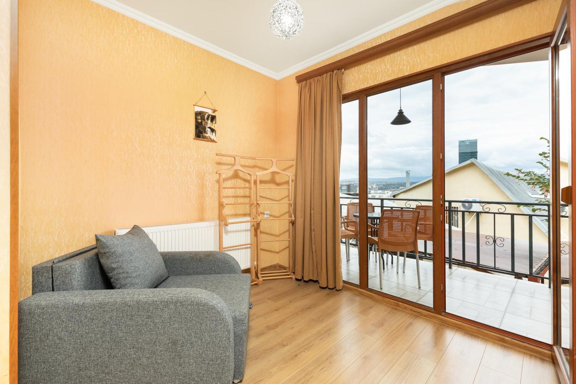 Apartments With Wine Cellar In Old Tbilisi Buitenkant foto
