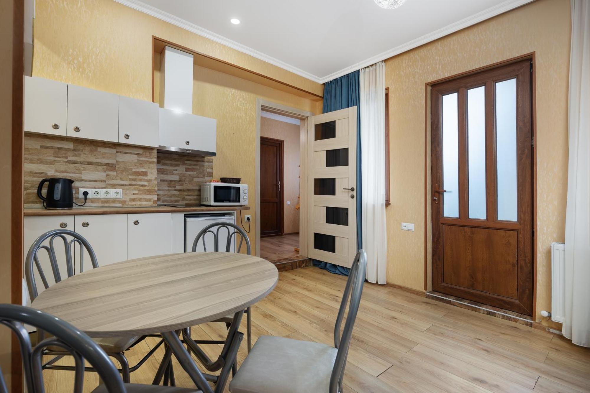 Apartments With Wine Cellar In Old Tbilisi Buitenkant foto